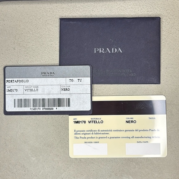 PRADA | ✨NEW✨ Trifold Leather Wallet in Black - Picture 13 of 14